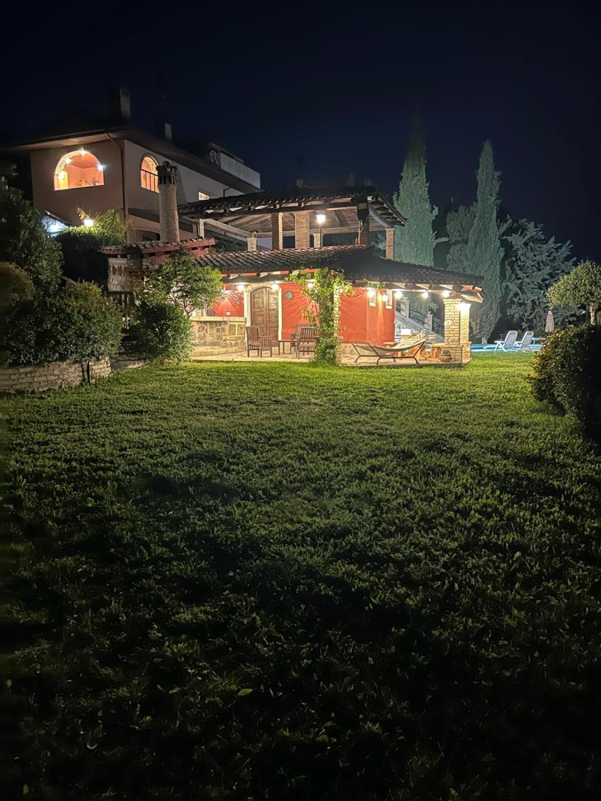 Casalustro Villa Citta Sant'Angelo Exterior photo
